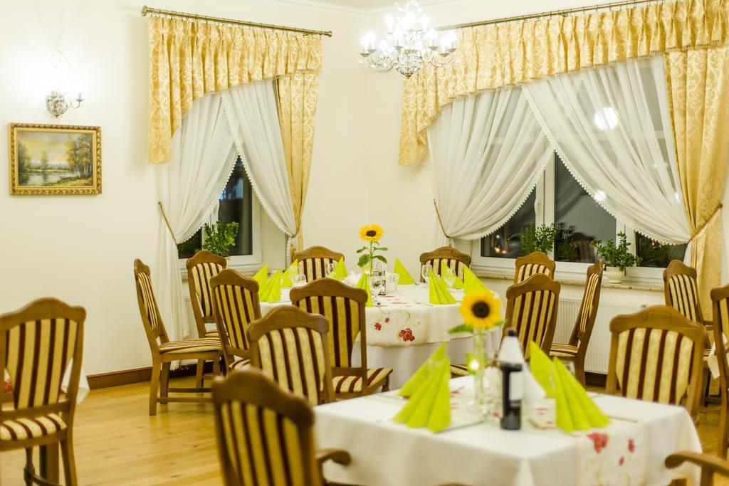 Hotel - Restauracja Platan Sędziszów Małopolski Eksteriør billede
