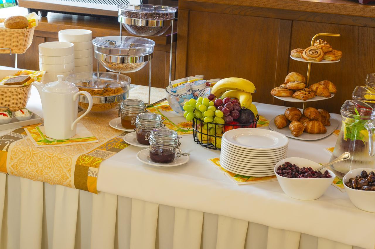 Hotel - Restauracja Platan Sędziszów Małopolski Eksteriør billede